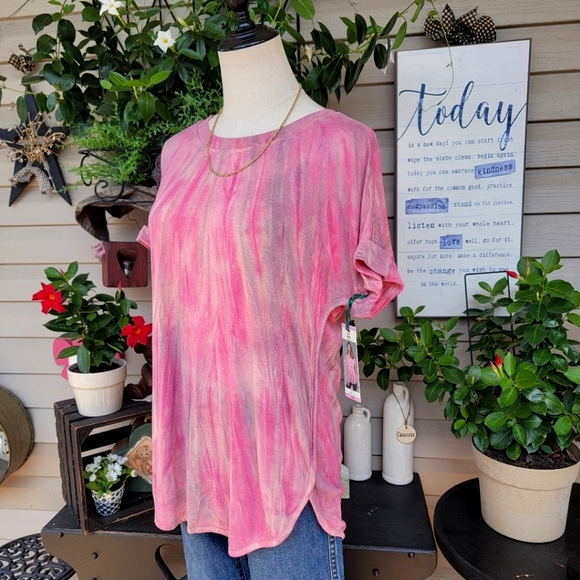 GREEN TEA ♡ NWT Gorgeous Pink Cuffed Short Sleeve Rounded Hem Tie Dye Tunic S - Picture 4 of 15